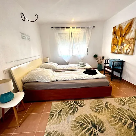 Es Velar Lodge *